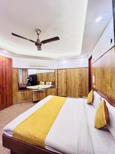 Hotel Satwah Home Stay Just 10 Minute Away From Nizamuddin Railway Station
