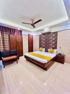 Hotel Satwah Home Stay Just 10 Minute Away From Nizamuddin Railway Station