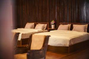 FOREST - Fong Lee CC Lampang Walking Street