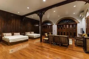 FOREST - Fong Lee CC Lampang Walking Street - 程逸府