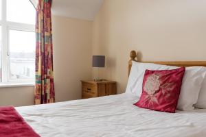 Atlantic Point Sea View Apartment