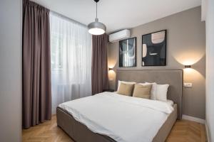 Majestic Downtown Apartment