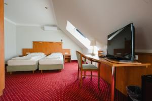 Quadruple Room room in Hotel Mirage