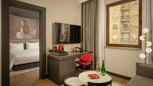 Junior Suite room in 88 Rooms Hotel