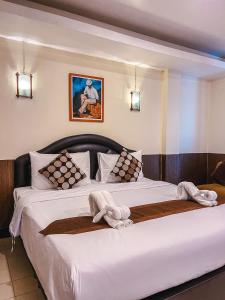 Phòng Superior giường đôi lớn (Superior Queen Room)