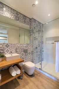 Sunny Double Volume Penthouse,Ensuite