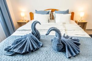 Riverside Apartment No2