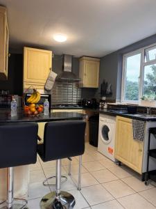 Cozy 3-bedrooms, 2bathrooms House with WiFi & Netflix