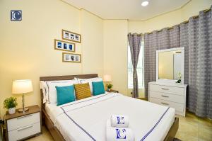 Luxury Escapes - Budget Studio - New Dubai Gate 2 JLT