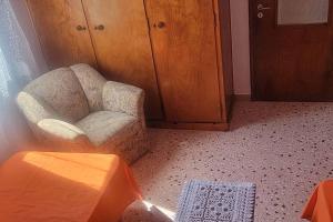 The warm house Aegina