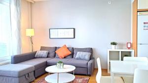 Kotimaailma Apartments - saunallinen & parvekkeellinen kaksio - Tampellan Esplanadi - 4hvězdičkové hotely ve městě Tampere