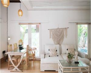 Seaside Sanctuary - Walk to Canggu Beach - Unit Timur