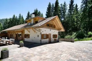 Unterurban DIE ZWEI - Unsere Liebe Frau im Walde