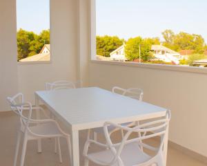 SUNSHINE LUXURY APARTMENTS - Private Pool and Beach - Policoro Lido