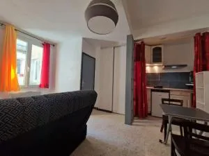 Studio meublé - Lunel