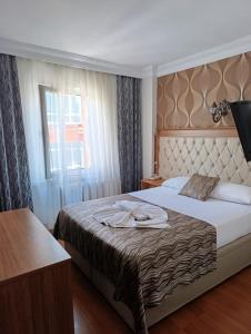 Standard Double Room room in Şirin Hotel