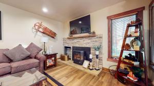 Snowcreek #13 condo