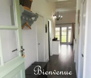 Charming Countryside Chalet - Yvignac