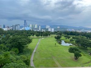 One Oasis Condotel by Dhebs