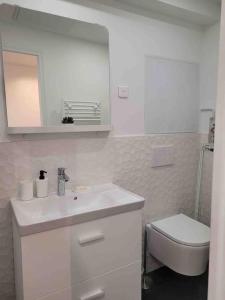 Appartements Charmant Studio au coeur de la ville : photos des chambres