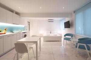 Cute and Convenient Studio in Athens Center