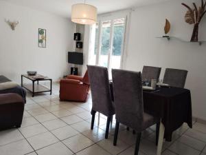 Appartements Le Repere - Ideal Famille ou Amis - Pau : photos des chambres