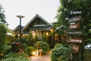 The woodshed village - Ban Mo