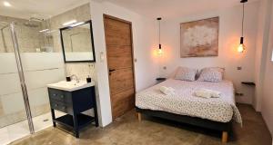 Maisons de vacances Mas Les Fabrys au coeur du Luberon : photos des chambres