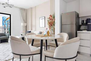 Silkhaus Vacation Homes Chic 1BDR with Canal View on Yas Island