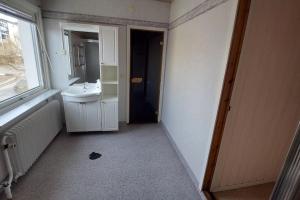 Spacious three room apartment with a large kitchen and bathroom