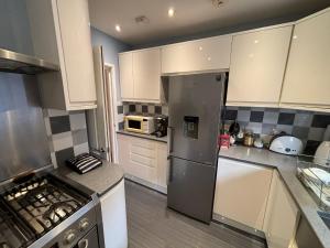 Cosy Shared Flat - Self Check-In, Free Street Parking