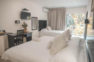 Beside Still Waters Boutique Hotel