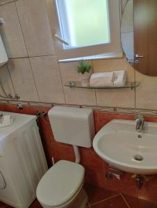 Apartment in Pisak with sea view, balcony, air conditioning, Wi-Fi (4871-4)