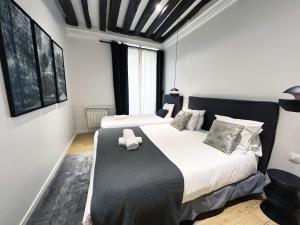 Urban Flat 69 - Beautiful Parisian Apartment in Center of Paris