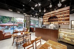 A25 Hotel - 18 Nguyễn Hy Quang