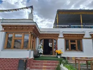 Amchi Guest House Lamayuru By LexStays - Linshot