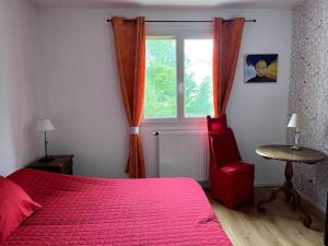 Maisons de vacances maison spacieuse, situe au sud de Paris : photos des chambres