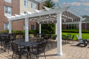 Hilton Garden Inn Milwaukee Northwest Conference Center