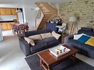 Maison de pêcheur restaurée 2022 à 800 m de la plage, GR34 - 滨海莫厄朗