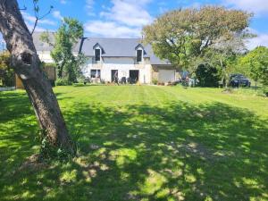 Maisons de vacances Maison de pecheur restauree 2022 a 800 m de la plage, GR34 : photos des chambres