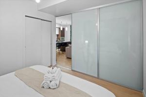 Luxe King Bed And Private Bbq Terrace
