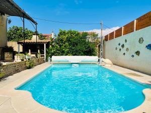 Appartements Studio Soleil - Piscine, Parking, Jardin, Calme, Wifi, 2 personnes : photos des chambres