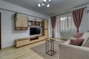 Homie Grand Apartment - Private Parking - Self Check-In