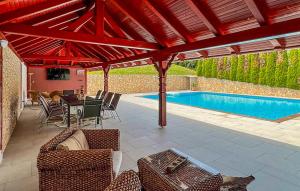 Lovely Home In Gornja Kovacica