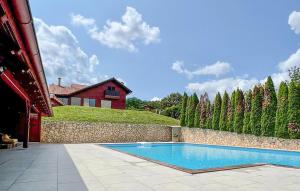 Lovely Home In Gornja Kovacica