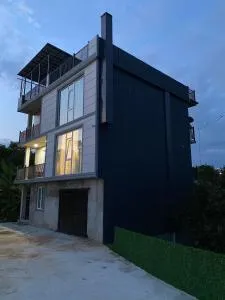 Maison avec vue panoramique et piscine - Agara