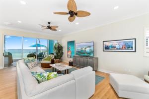 Just Renovated, Beachfront Pool Home, Panoramic Gulf Views