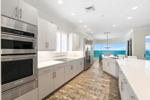 Just Renovated, Beachfront Pool Home, Panoramic Gulf Views