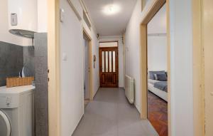 Awesome Apartment In Pula With Wifi