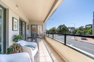 Central 2BR Stylish Apt Located in Greenway - Hosted by Canstay